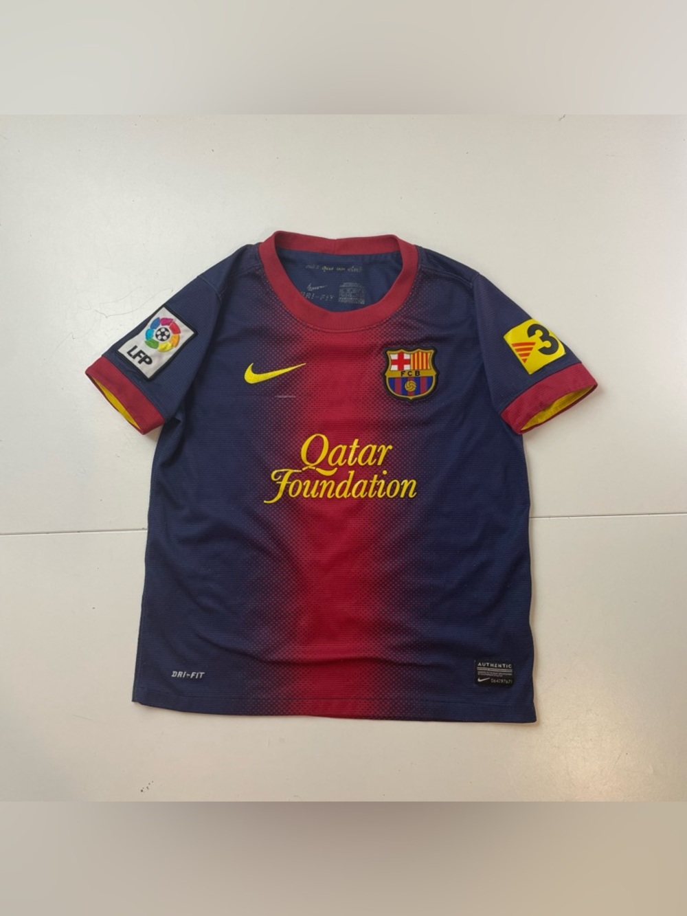 Nike FC Barcelona 2012-2013 Home Soccer Jersey Qatar Foundation Kid size S